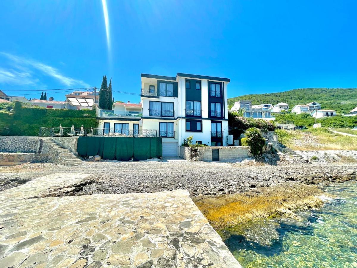 Beachfront Villa Pearl Of Adria Krasići 외부 사진