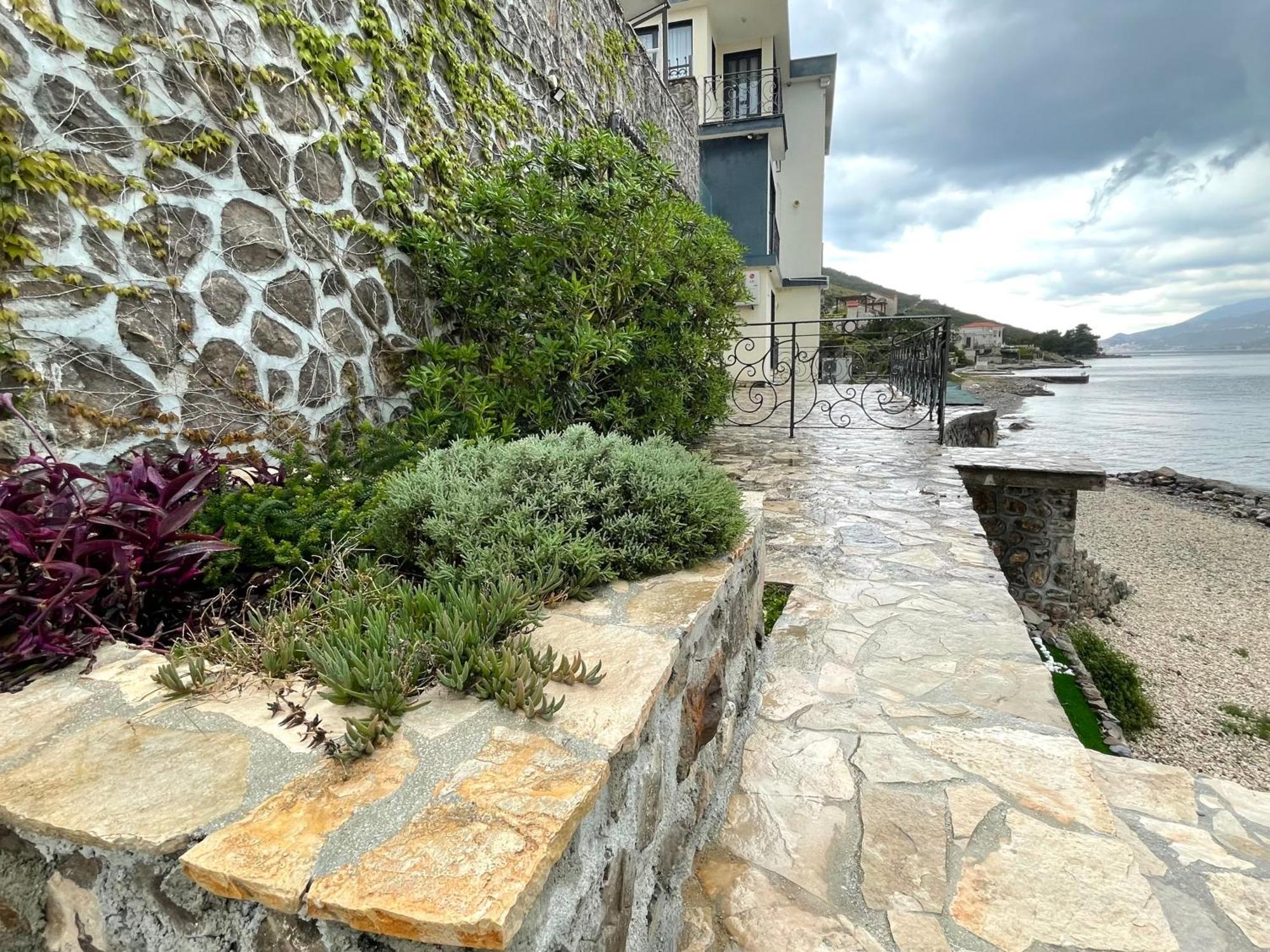 Beachfront Villa Pearl Of Adria Krasići 외부 사진